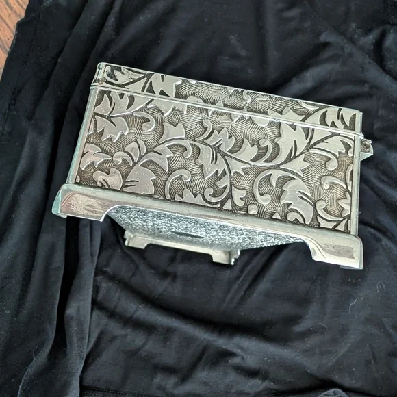 Beautiful Silver Decorative Jewelry/Trinket Box